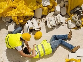 Нещасний випадок на виробництві: кому і як повідомляти Нещасний випадок на виробництві: кому і як повідомляти